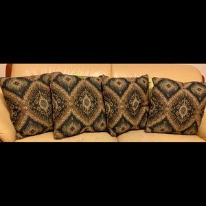 Set Of Four Ashley Furniture Sofa Pillows NEW